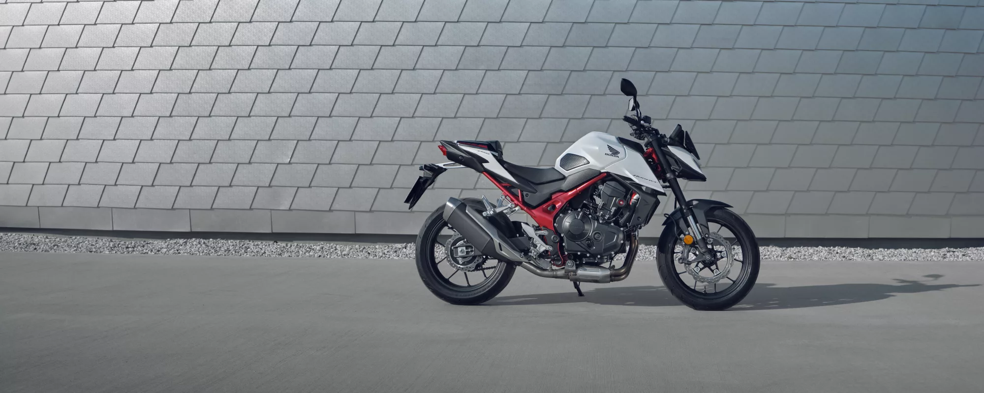 hornet-750_desktop